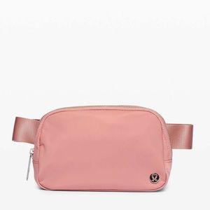 NWT Lululemon Everywhere Belt Bag Pastel Pink